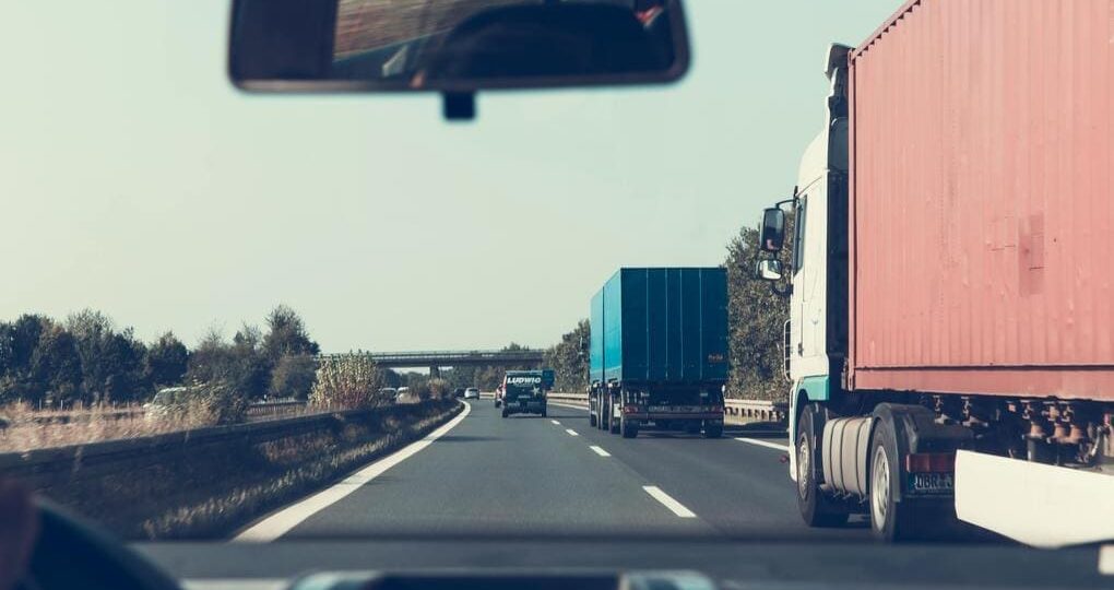 Optimize routes and logistics with monitoring technology in  California